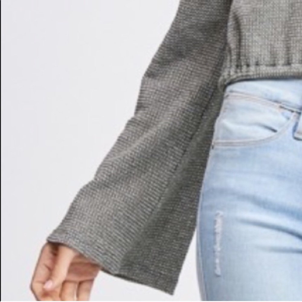 ❤️olive bell sleeve top - Picture 8 of 8